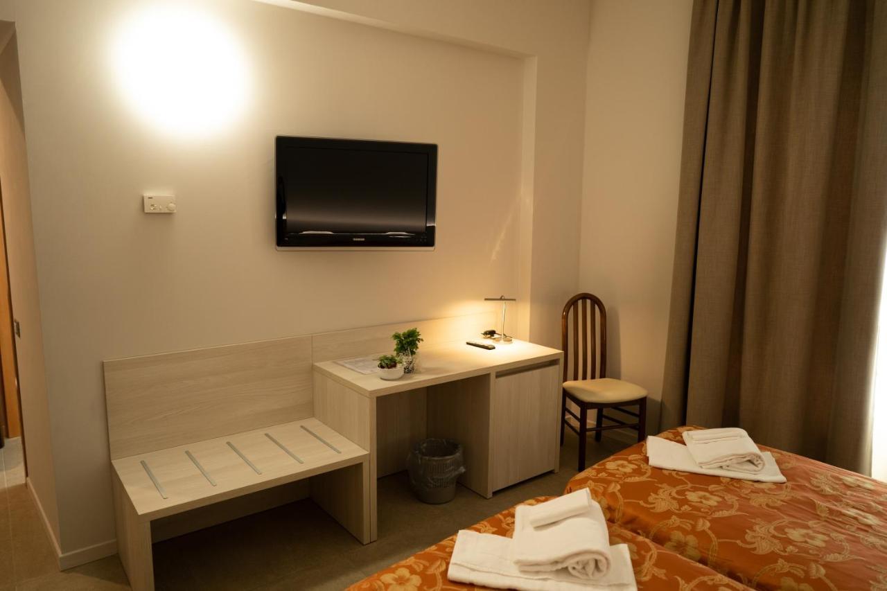 Hotel Europa Dossobuono Dış mekan fotoğraf